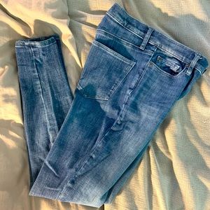Gap women’s size 25 true skinny super high rise jeans